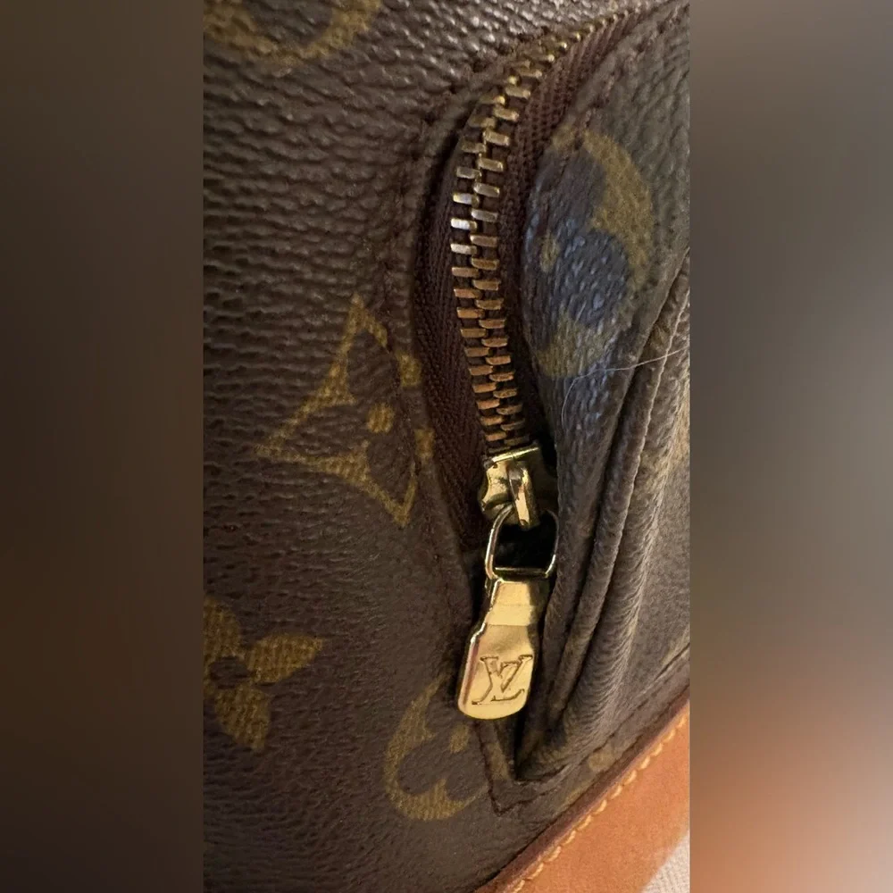 Louis Vuitton 1999 Montsouris PM Backpack Vintage Monogram Like New w/ Box